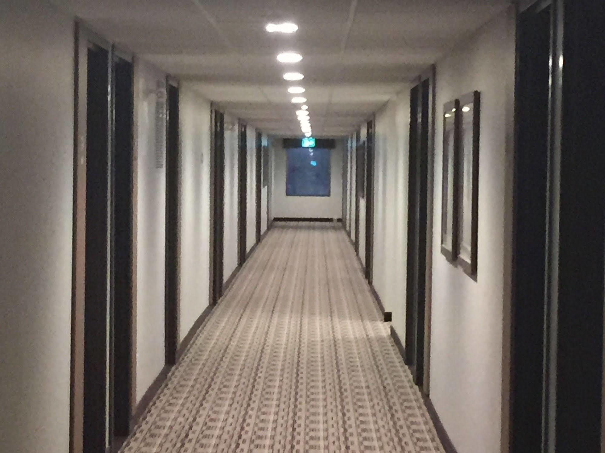 Microtel Inn & Suites By Wyndham Kirkland Lake Buitenkant foto